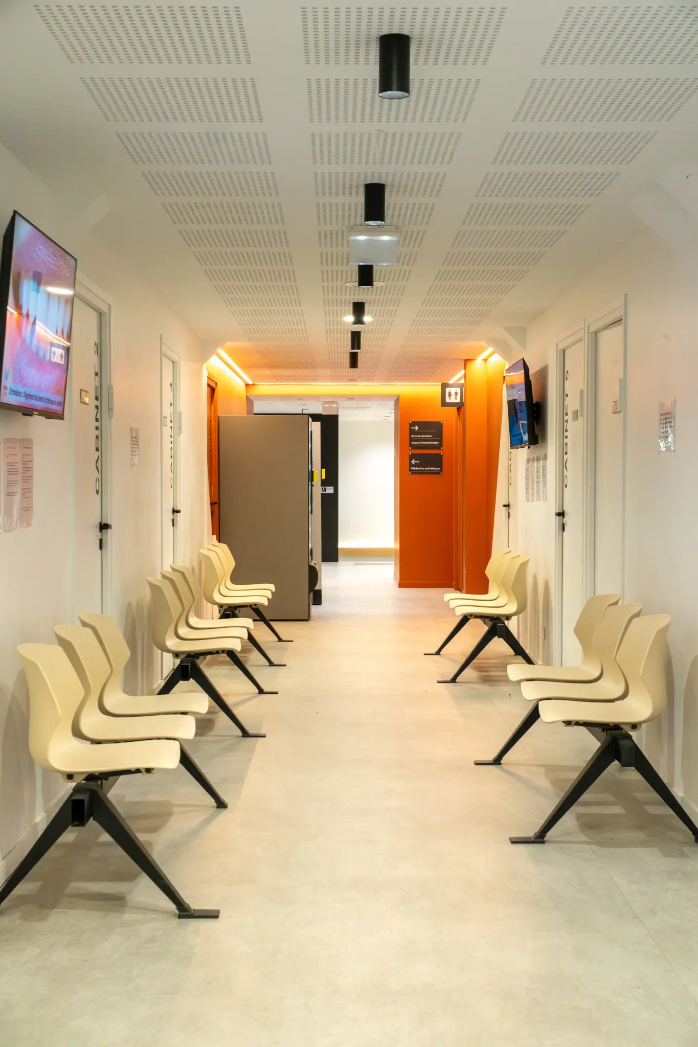 Salle d'attente Médecine Générale - Spécialisée